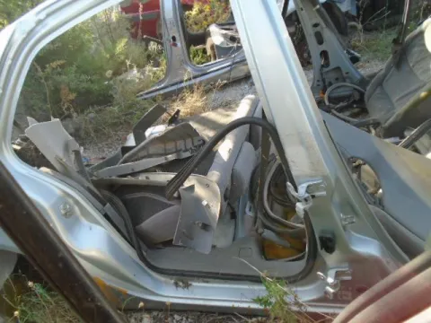 Τροπέτο Πίσω Με Άξονα για RENAULT LAGUNA ( 2000 - 2005 )  ( BG )  ( KG ), ( BG ) Liftback - 5dr, ( 2005 - 2007 ) *Δ* -  Τροπέτο Πίσω Με Άξονα για RENAULT LAGUNA ( 2000 - 2005 )  ( BG )  ( KG ), ( BG ) Liftback - 5dr, ( 2005 - 2007 ) *Δ* -