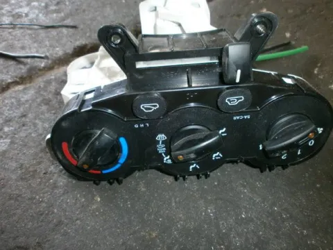 Χειριστήρια Καλοριφέρ για KIA, PICANTO, ( 2004 - 2008 )  ( BA ) Χειριστήρια Καλοριφέρ για KIA, PICANTO, ( 2004 - 2008 )  ( BA )