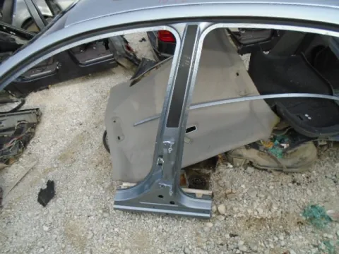 Τροπέτο Πίσω για OPEL VECTRA, ( 2002 - 2005 )  C, Sedan - 4dr, ( 2005 - 2008 )  C Με Ρεζερβουάρ Και Ηλιοροφή *Δ* -  Τροπέτο Πίσω για OPEL VECTRA, ( 2002 - 2005 )  C, Sedan - 4dr, ( 2005 - 2008 )  C Με Ρεζερβουάρ Και Ηλιοροφή *Δ* -