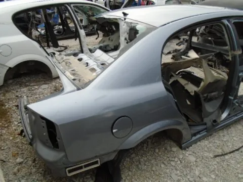 Τροπέτο Πίσω για OPEL VECTRA, ( 2002 - 2005 )  C, Sedan - 4dr, ( 2005 - 2008 )  C Με Ρεζερβουάρ Και Ηλιοροφή *Δ* -  Τροπέτο Πίσω για OPEL VECTRA, ( 2002 - 2005 )  C, Sedan - 4dr, ( 2005 - 2008 )  C Με Ρεζερβουάρ Και Ηλιοροφή *Δ* -