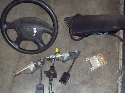 Σετ Αερόσακων Εμπρός ( χ.Ταμπλό ) για CITROEN XSARA ( 1997 - 2000 ) Σετ Αερόσακων Εμπρός ( χ.Ταμπλό ) για CITROEN XSARA ( 1997 - 2000 )