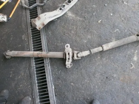 Κεντρικός Αξονας, Μεταχειρισμένος Πίσω για TOYOTA, HI-LUX, ( 1992 - 1997 ) ( YN85 -110 ) Κεντρικός Αξονας, Μεταχειρισμένος Πίσω για TOYOTA, HI-LUX, ( 1992 - 1997 ) ( YN85 -110 )