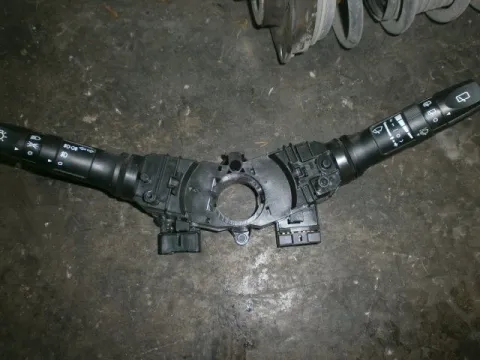 Διακόπτες, Φώτων-Φλάς για HYUNDAI, i20, ( 2009 - 2011 ) Διακόπτες, Φώτων-Φλάς για HYUNDAI, i20, ( 2009 - 2011 )