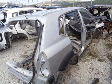 Τροπέτο Πίσω Χωρίς Άξονα Λείπει Αριστερή Κολώνα για HYUNDAI TUCSON (2004 - 2010) (JM) *Δ* Τροπέτο Πίσω Χωρίς Άξονα Λείπει Αριστερή Κολώνα για HYUNDAI TUCSON (2004 - 2010) (JM) *Δ*