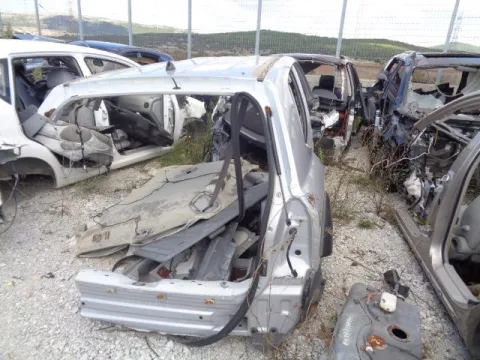 Τροπέτο Πίσω Χωρίς Άξονα Λείπει Αριστερή Κολώνα για HYUNDAI TUCSON (2004 - 2010) (JM) *Δ* -  Τροπέτο Πίσω Χωρίς Άξονα Λείπει Αριστερή Κολώνα για HYUNDAI TUCSON (2004 - 2010) (JM) *Δ* -