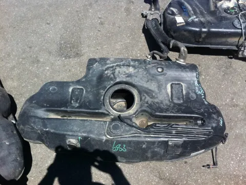 Δεξαμενή Καυσίμου ( Ρεζερβουάρ ) για TOYOTA, COROLLA, ( 2002 - 2004 )  ( E120 ), ( 2004 - 2007 )  ( E120 ) ΒΕΝΖΙΝΗ *Δ* 2704 Δεξαμενή Καυσίμου ( Ρεζερβουάρ ) για TOYOTA, COROLLA, ( 2002 - 2004 )  ( E120 ), ( 2004 - 2007 )  ( E120 ) ΒΕΝΖΙΝΗ *Δ* 2704