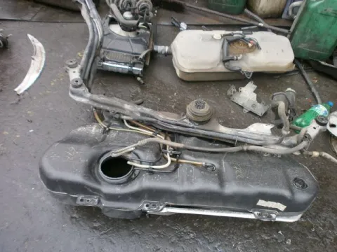 Δεξαμενή Καυσίμου ( Ρεζερβουάρ ) για SEAT, IBIZA, ( 1999 - 2002 )  ( 6K ) ΒΕΝΖΙΝΗ *Δ* 2767 Δεξαμενή Καυσίμου ( Ρεζερβουάρ ) για SEAT, IBIZA, ( 1999 - 2002 )  ( 6K ) ΒΕΝΖΙΝΗ *Δ* 2767