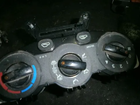 Χειριστήρια Καλοριφέρ για KIA, PICANTO, ( 2004 - 2008 )  ( BA ) Χειριστήρια Καλοριφέρ για KIA, PICANTO, ( 2004 - 2008 )  ( BA )