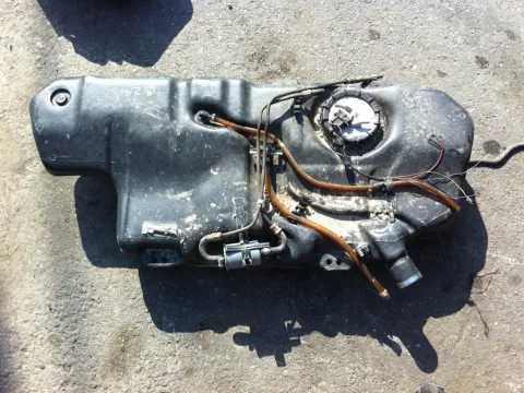 Δεξαμενή Καυσίμου ( Ρεζερβουάρ ) για SEAT, IBIZA, ( 1993 - 1995 )  ( 6K ), ( 1995 - 1997 )  ( 6K ), ( 1997 - 1998 )  ( 6K ) *Δ* 3135 Δεξαμενή Καυσίμου ( Ρεζερβουάρ ) για SEAT, IBIZA, ( 1993 - 1995 )  ( 6K ), ( 1995 - 1997 )  ( 6K ), ( 1997 - 1998 )  ( 6K ) *Δ* 3135