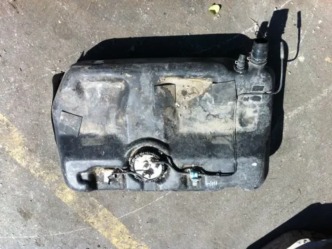 Δεξαμενή Καυσίμου ( Ρεζερβουάρ ) για HYUNDAI, ACCENT, ( 1999 - 2002 )  ( CG ) ( LC ) *Δ* 3411 Δεξαμενή Καυσίμου ( Ρεζερβουάρ ) για HYUNDAI, ACCENT, ( 1999 - 2002 )  ( CG ) ( LC ) *Δ* 3411