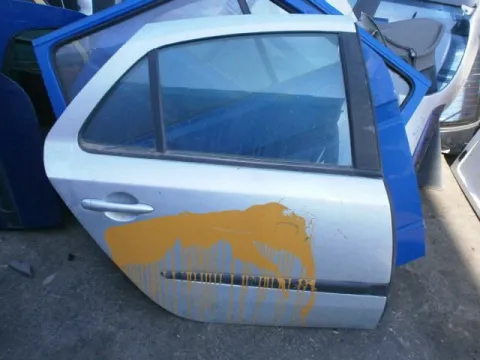 Πόρτα Πίσω Δεξιά για RENAULT LAGUNA ( 2005 - 2007 ) ( BG ) Liftback - 5dr *Γ* Πόρτα Πίσω Δεξιά για RENAULT LAGUNA ( 2005 - 2007 ) ( BG ) Liftback - 5dr *Γ*