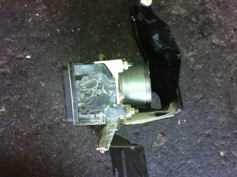 Μονάδα ABS 8200229137 για RENAULT, CLIO, ( 1998 - 2001 )  ( BB_ )  ( CB_ ) Μονάδα ABS 8200229137 για RENAULT, CLIO, ( 1998 - 2001 )  ( BB_ )  ( CB_ )