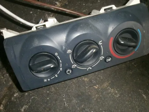 Χειριστήρια Καλοριφέρ για CITROEN, XSARA, ( 2003 - 2004 ) Χειριστήρια Καλοριφέρ για CITROEN, XSARA, ( 2003 - 2004 )