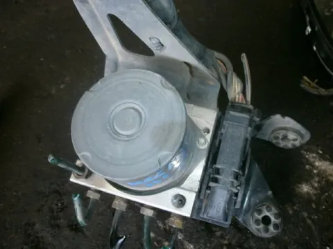 Μονάδα ABS 0265231300 για RENAULT, MEGANE, ( 2002 - 2005 )  ( LM )  ( KM )  ( EM )  ( CM ) Μονάδα ABS 0265231300 για RENAULT, MEGANE, ( 2002 - 2005 )  ( LM )  ( KM )  ( EM )  ( CM )