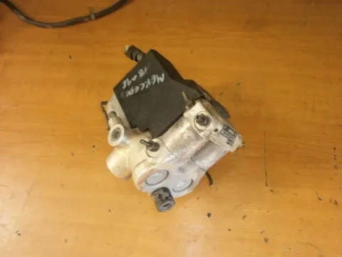 Μονάδα ABS (0265200043) για MERCEDES, E - CLASS, ( 1985 - 1993 )  ( W124 ), ( 1993 - 1995 )  ( W124 ) Μονάδα ABS (0265200043) για MERCEDES, E - CLASS, ( 1985 - 1993 )  ( W124 ), ( 1993 - 1995 )  ( W124 )