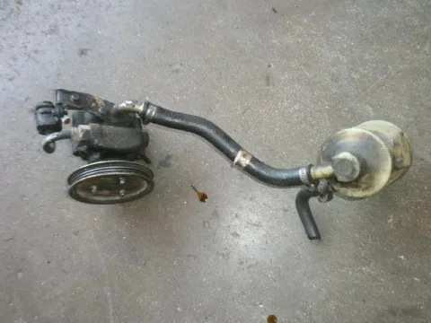 Αντλία Υδραυλικού Τιμονιού για ROVER, 400, ( 1993 - 1995 )  ( XW ), 200 Αντλία Υδραυλικού Τιμονιού για ROVER, 400, ( 1993 - 1995 )  ( XW ), 200
