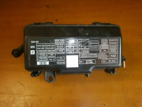 Ασφαλειοθήκη για HONDA, HRV, ( 1999 - 2001 )  ( GH ), ( 2001 - 2005 )  ( GH ) Ασφαλειοθήκη για HONDA, HRV, ( 1999 - 2001 )  ( GH ), ( 2001 - 2005 )  ( GH )