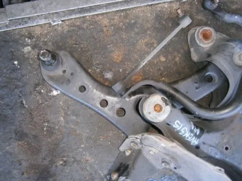 Ψαλίδι, Εμπρός Δεξί για TOYOTA, AVENSIS, ( 2003 - 2006 ) ( T250 ) Ψαλίδι, Εμπρός Δεξί για TOYOTA, AVENSIS, ( 2003 - 2006 ) ( T250 )