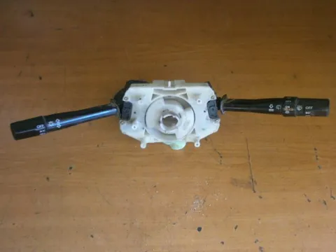 Διακόπτες, Φώτων-Φλάς για HONDA, CRV, ( 1998 - 2001 )  ( RD ) Διακόπτες, Φώτων-Φλάς για HONDA, CRV, ( 1998 - 2001 )  ( RD )