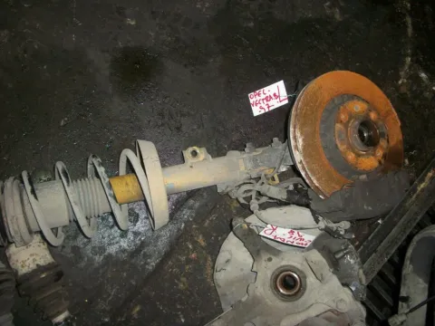 Άκρο Πλήρες, Εμπρός Αριστερό Με ABS για OPEL, VECTRA, ( 1996 - 1998 )  B Άκρο Πλήρες, Εμπρός Αριστερό Με ABS για OPEL, VECTRA, ( 1996 - 1998 )  B