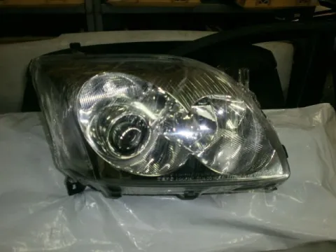 Φανάρι Εμπρός, Δεξί για TOYOTA, AVENSIS, ( 2003 - 2006 ) ( T250 ) Φανάρι Εμπρός, Δεξί για TOYOTA, AVENSIS, ( 2003 - 2006 ) ( T250 )