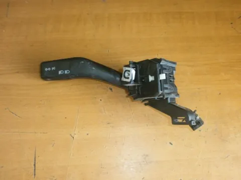 Διακόπτες, Φλας για VW, GOLF, ( 2004 - 2008 ) Mk5 ( 1K1 )"ΤΕΛΑΡΟ 4" (κατω σκαλα) Διακόπτες, Φλας για VW, GOLF, ( 2004 - 2008 ) Mk5 ( 1K1 )"ΤΕΛΑΡΟ 4" (κατω σκαλα)