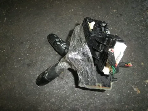 Διακόπτες, Φώτων-Φλάς για HYUNDAI, GETZ, ( 2002 - 2005 )  ( TB ) Διακόπτες, Φώτων-Φλάς για HYUNDAI, GETZ, ( 2002 - 2005 )  ( TB )