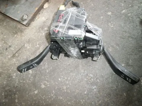 Διακόπτες, Φώτων-Φλάς για VW, GOLF, ( 2004 - 2008 ) Mk5 ( 1K1 ), SEAT, LEON, ( 2005 - 2009 )  ( 1P ), AUDI, A3, ( 2005 - 2008 )  ( 8P ) Διακόπτες, Φώτων-Φλάς για VW, GOLF, ( 2004 - 2008 ) Mk5 ( 1K1 ), SEAT, LEON, ( 2005 - 2009 )  ( 1P ), AUDI, A3, ( 2005 - 2008 )  ( 8P )