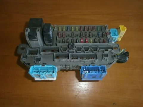 Ασφαλειοθήκη (38600-S04-G1) για HONDA, CRV, ( 1996 - 1998 )  ( RD ) Ασφαλειοθήκη (38600-S04-G1) για HONDA, CRV, ( 1996 - 1998 )  ( RD )