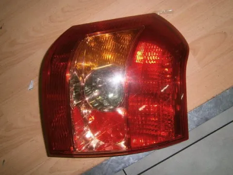 Φανάρι, Πίσω Δεξί για TOYOTA, COROLLA, ( 2004 - 2007 )  ( E120 ), Hatchback - 3dr (KM22), Ηatchback - 5dr (KM22) Φανάρι, Πίσω Δεξί για TOYOTA, COROLLA, ( 2004 - 2007 )  ( E120 ), Hatchback - 3dr (KM22), Ηatchback - 5dr (KM22)