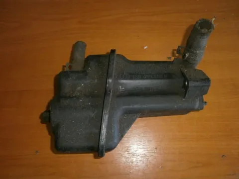 Δοχείο Υδραβλικού Τιμονιού (1C0422371B) για VW, NEW BETTLE, ( 1998 - 2005 )  ( 9C1 ) Δοχείο Υδραβλικού Τιμονιού (1C0422371B) για VW, NEW BETTLE, ( 1998 - 2005 )  ( 9C1 )