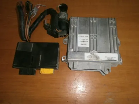 Εγκέφαλος Κινητήρα Σετ (963520280) για CITROEN, XSARA, ( 2000 - 2003 ) Εγκέφαλος Κινητήρα Σετ (963520280) για CITROEN, XSARA, ( 2000 - 2003 )