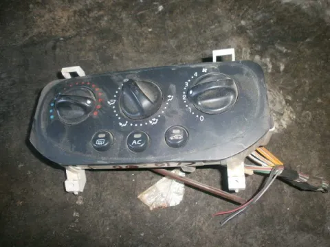 Χειριστήρια Καλοριφέρ για RENAULT, CLIO, ( 1998 - 2001 )  ( BB_ )  ( CB_ ) Χειριστήρια Καλοριφέρ για RENAULT, CLIO, ( 1998 - 2001 )  ( BB_ )  ( CB_ )