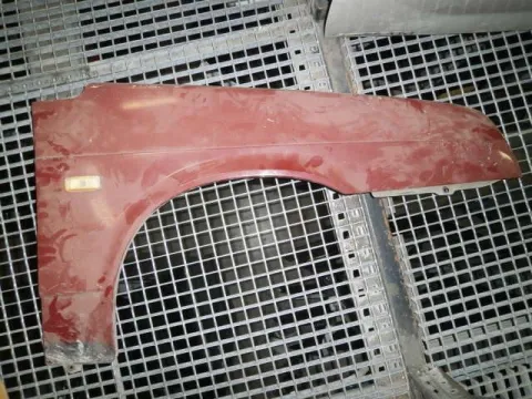 Φτερό, Εμπρός Δεξιό για LADA, SAMARA, ( 1988 - 1996 )  ( 2108 )  ( 2109 ) Κόκκινο