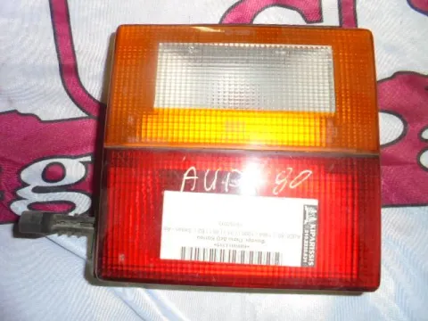 Φανάρι Πίσω Δεξί Καπού για AUDI 80 (1984 - 1986) (81) (85) (B2) Sedan - 4dr Φανάρι Πίσω Δεξί Καπού για AUDI 80 (1984 - 1986) (81) (85) (B2) Sedan - 4dr