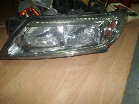 Φανάρι Εμπρός Αριστερό για RENAULT LAGUNA (2001 - 2005) (BG) (KG) Φανάρι Εμπρός Αριστερό για RENAULT LAGUNA (2001 - 2005) (BG) (KG)