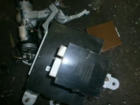Εγκέφαλος Κινητήρα ΣΕΤ 1123000691 J44 για DAIHATSU, TERIOS, ( 2000 - 2005 )  ( J102 ) Εγκέφαλος Κινητήρα ΣΕΤ 1123000691 J44 για DAIHATSU, TERIOS, ( 2000 - 2005 )  ( J102 )