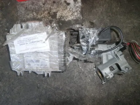 Εγκέφαλος Κινητήρα ΣΕΤ 0261203914 / 915 / 030906027K BOSCH 		 για VW, POLO, ( 1999 - 2001 )  ( 6N2 ) Εγκέφαλος Κινητήρα ΣΕΤ 0261203914 / 915 / 030906027K BOSCH 		 για VW, POLO, ( 1999 - 2001 )  ( 6N2 )