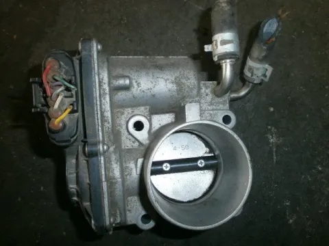 Σώμα Πεταλούδας 22030-47010 για TOYOTA, YARIS, ( 2006 - 2009 ) ( KL9 ), 1300  2SZ-FE  petrol  87  SCP90, 1300 (2SZ-FE) petrol 87 ( SCP90 ), ( 2009 - 2012 )  ( XP90 ), 1300 (1NR-FE) Petrol 100 ( NSP90  Σώμα Πεταλούδας 22030-47010 για TOYOTA, YARIS, ( 2006 - 2009 ) ( KL9 ), 1300  2SZ-FE  petrol  87  SCP90, 1300 (2SZ-FE) petrol 87 ( SCP90 ), ( 2009 - 2012 )  ( XP90 ), 1300 (1NR-FE) Petrol 100 ( NSP90