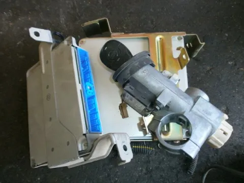 Εγκέφαλος Κινητήρα Σετ a56r19ug56H για NISSAN, X-TRAIL, ( 2001 - 2003 )  ( T30 ), 2000 (QR20DE) petrol 140 4WD, ( 2003 - 2007 )  ( T30 ) ΤΕΛΑΡΟ ΔΙΑΦΟΡΟΙ *42* Εγκέφαλος Κινητήρα Σετ a56r19ug56H για NISSAN, X-TRAIL, ( 2001 - 2003 )  ( T30 ), 2000 (QR20DE) petrol 140 4WD, ( 2003 - 2007 )  ( T30 ) ΤΕΛΑΡΟ ΔΙΑΦΟΡΟΙ *42*