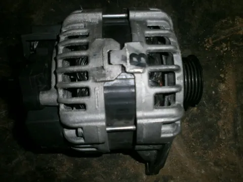 Δυναμό - Εναλλάκτης 0125711028 για MERCEDES B - CLASS (2008 - 2012)  (W245) 2000 (OM 640.940) diesel 109 B 180 CDI , 2000 (OM 640.941) diesel 140 B 200 CDI ,