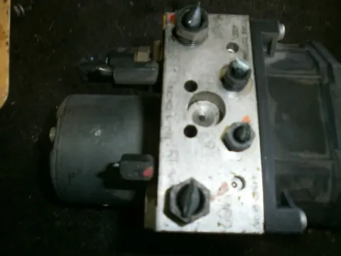 Μονάδα ABS 0265225284 για TOYOTA COROLLA VERSO (2004 -2008)  (R10) 2000 (1CD-FTV)  116 (CUR10) D-4D Μονάδα ABS 0265225284 για TOYOTA COROLLA VERSO (2004 -2008)  (R10) 2000 (1CD-FTV)  116 (CUR10) D-4D