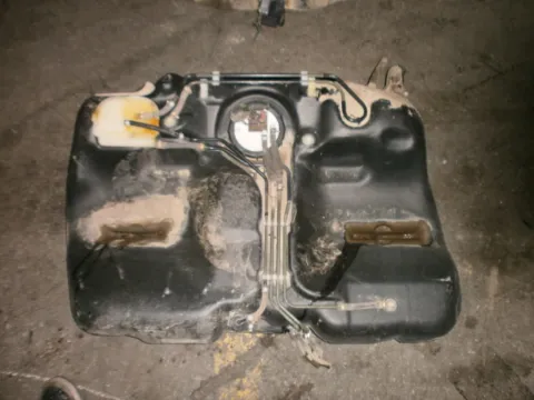 Δεξαμενή Καυσίμου (Ρεζερβουάρ) για NISSAN PRIMERA (1996 - 1999) (P11) 1600 (GA16DE) petrol 90 , 1600 GA16DE petrol 99 *Δ* Δεξαμενή Καυσίμου (Ρεζερβουάρ) για NISSAN PRIMERA (1996 - 1999) (P11) 1600 (GA16DE) petrol 90 , 1600 GA16DE petrol 99 *Δ*