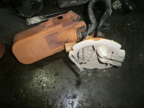 Αντλία Καυσίμου (Τρόμπα) (Βενζίνη) για NISSAN PRIMERA (1999 - 2001) (P11) Αντλία Καυσίμου (Τρόμπα) (Βενζίνη) για NISSAN PRIMERA (1999 - 2001) (P11)