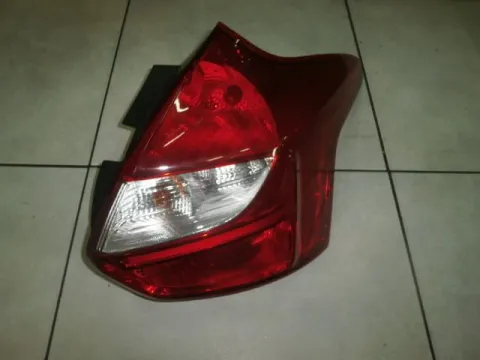Φανάρι Πίσω Δεξί για FORD FOCUS (2011 - ) () Ηatchback - 3/5dr Φανάρι Πίσω Δεξί για FORD FOCUS (2011 - ) () Ηatchback - 3/5dr
