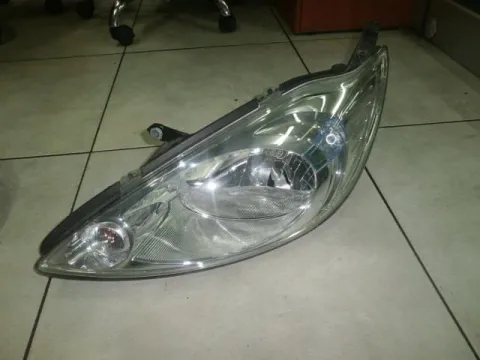 Φανάρι Εμπρός Αριστερό για FORD KA (2008 - ) (RU8) Φανάρι Εμπρός Αριστερό για FORD KA (2008 - ) (RU8)
