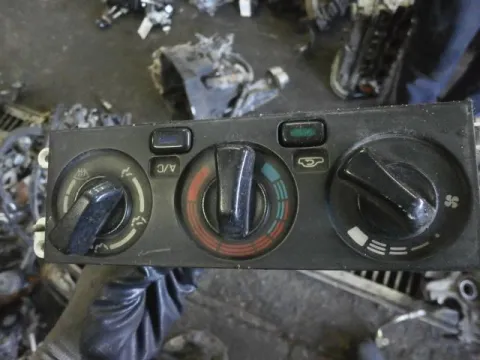 Χειριστήρια Καλοριφέρ για NISSAN PRIMERA (1999 - 2001) (P11) Χειριστήρια Καλοριφέρ για NISSAN PRIMERA (1999 - 2001) (P11)