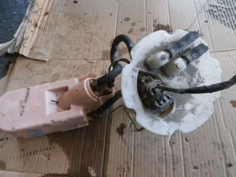 Αντλία Καυσίμου (Τρόμπα) (Βενζίνη) για NISSAN ALMERA (1998 - 2000) (N15) Αντλία Καυσίμου (Τρόμπα) (Βενζίνη) για NISSAN ALMERA (1998 - 2000) (N15)