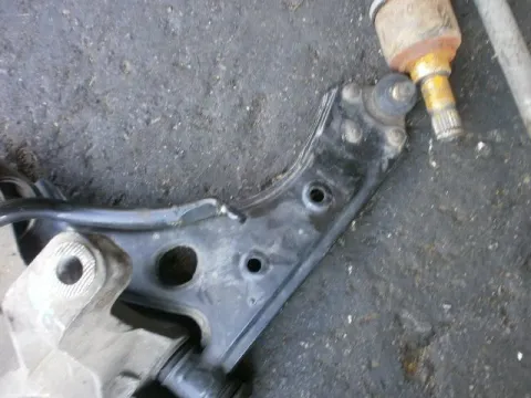 Ψαλίδι Εμπρός Αριστερό για FIAT FIORINO (2008 -) Ψαλίδι Εμπρός Αριστερό για FIAT FIORINO (2008 -)