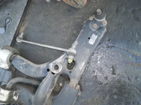 Ψαλίδι Εμπρός Αριστερό για FORD FIESTA (2002 - 2005) Mk5a Ψαλίδι Εμπρός Αριστερό για FORD FIESTA (2002 - 2005) Mk5a